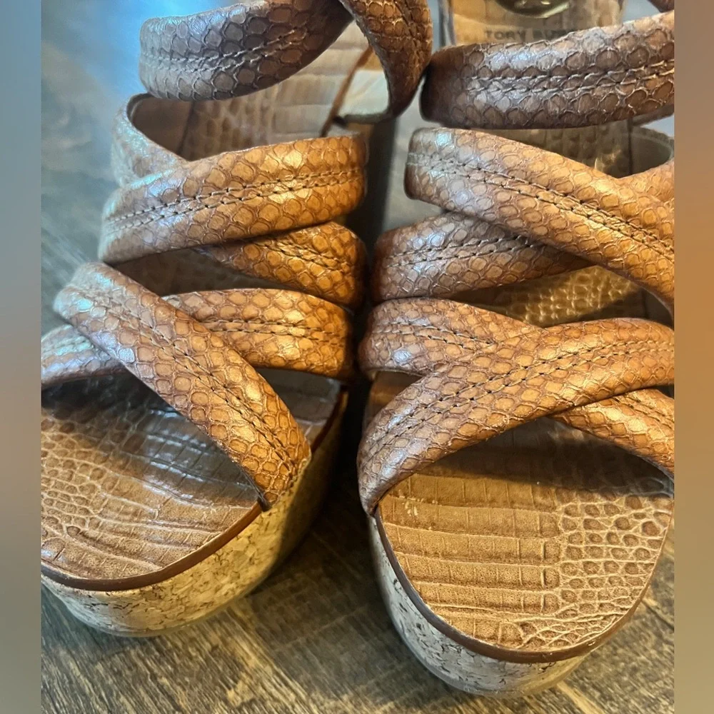 Tory Burch Jeanine Snake Print Leather Wedge Size 8 1/2 - Picture 6 of 16